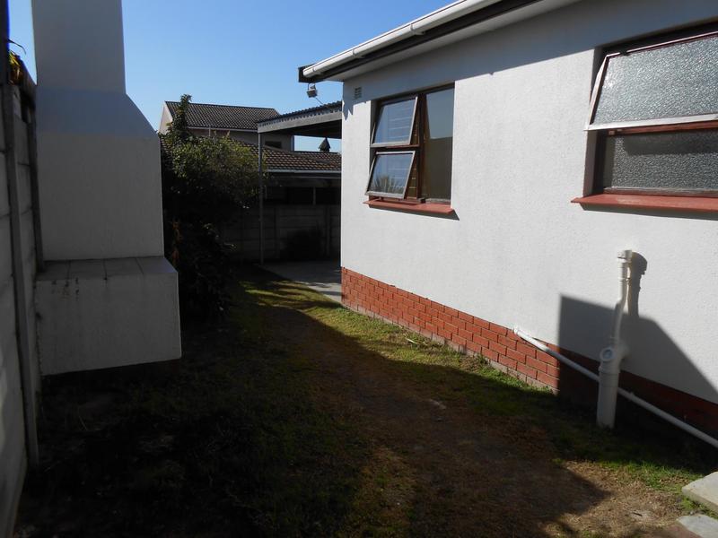 To Let 3 Bedroom Property for Rent in Joubert Park Western Cape